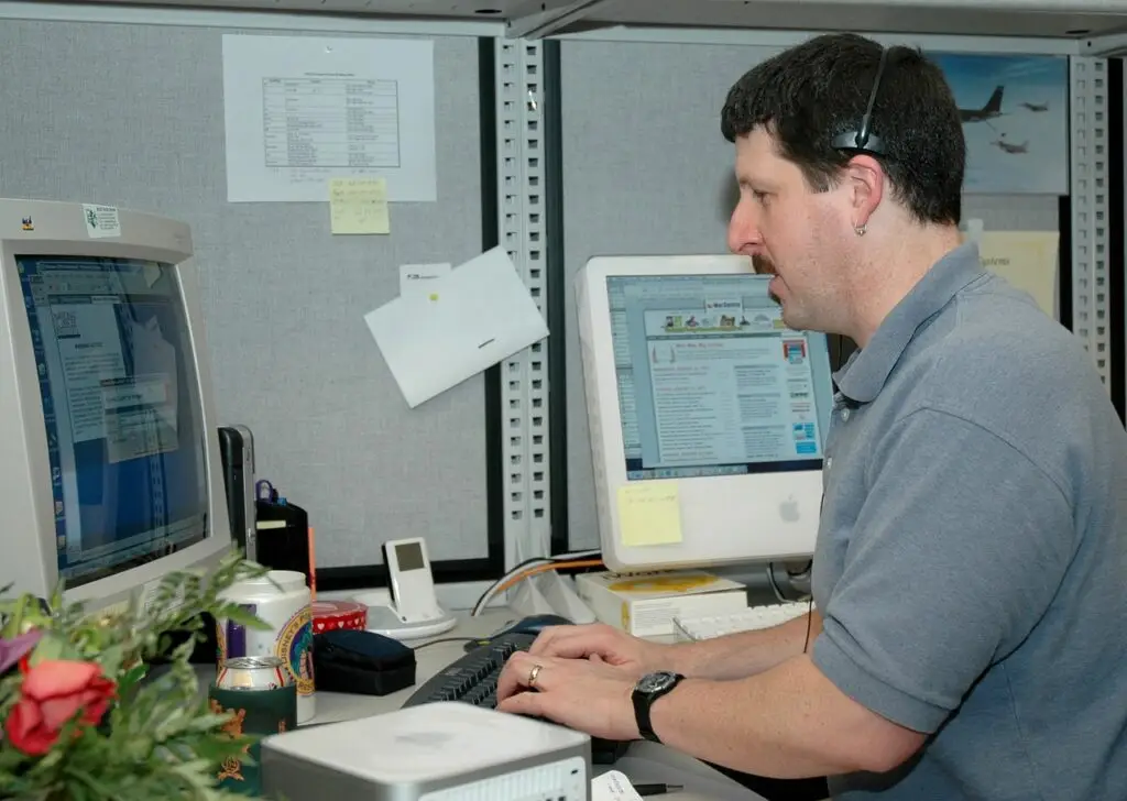 businessman, home office, business, answer the phone, company, computer, pc, two monitors, sale purchase, work desk, equipment, technology, keyboard, mouse, to write, internet, web, computer science, screen, listeners, message, call, electronic, communicate, connection, display, marketing, planning, organization, development, trade, project, strategy, person, surf, start-up, workplace, contact, communication, society, conversation, home office, two monitors, call, call, marketing, society, society, society, society, society, conversation, conversation, conversation